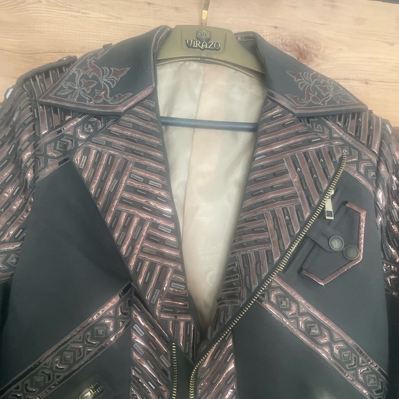 Green Custom made Designer from India Jacket with Geometric Pattern - Picture 4 of 11